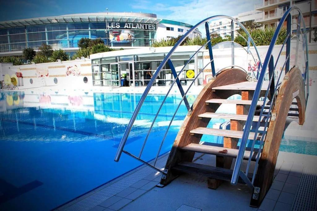 Tiny Studio Terrasse, Hypercentre La Plage A 2 Pas ! เลส์ซาบล์-โดล็อนน์ ภายนอก รูปภาพ