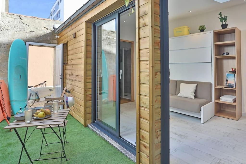 Tiny Studio Terrasse, Hypercentre La Plage A 2 Pas ! เลส์ซาบล์-โดล็อนน์ ภายนอก รูปภาพ